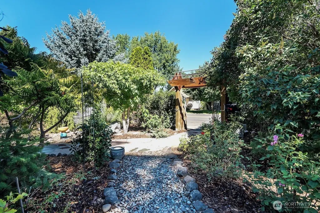 814 E 5th Avenue Ellensburg WA 98926