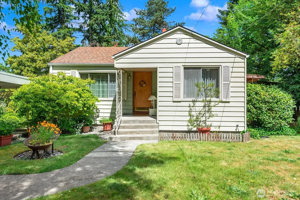 236 SW 131st Street Burien WA 98146