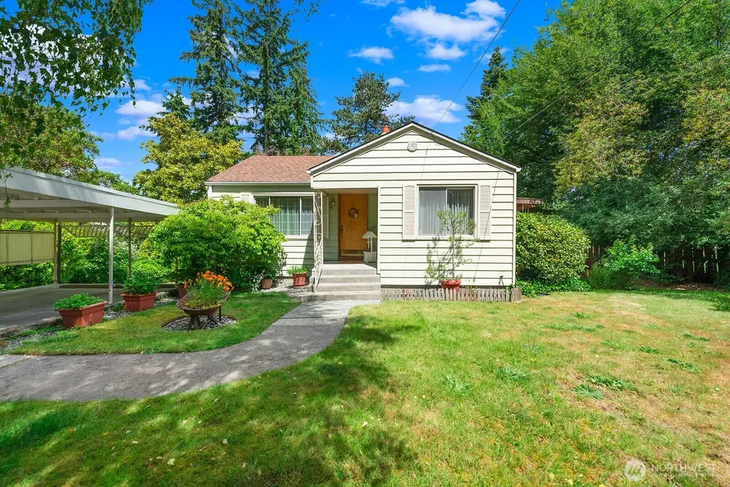 236 SW 131st Street Burien WA 98146