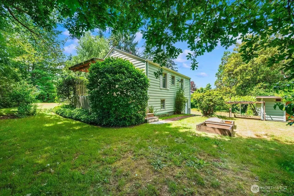 236 SW 131st Street Burien WA 98146