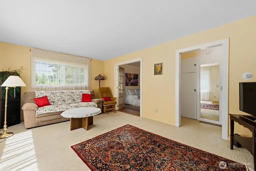 236 SW 131st Street Burien WA 98146