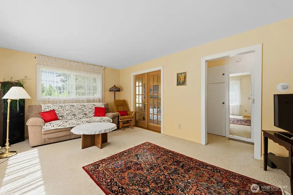 236 SW 131st Street Burien WA 98146