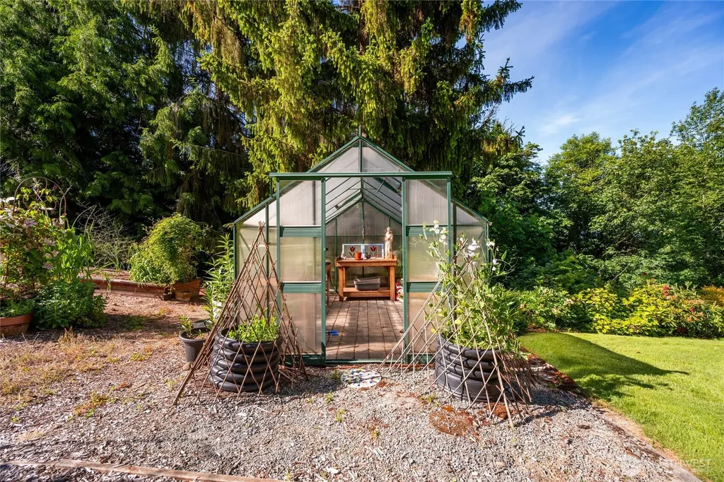14940 Benson Heights Place Bow WA 98232