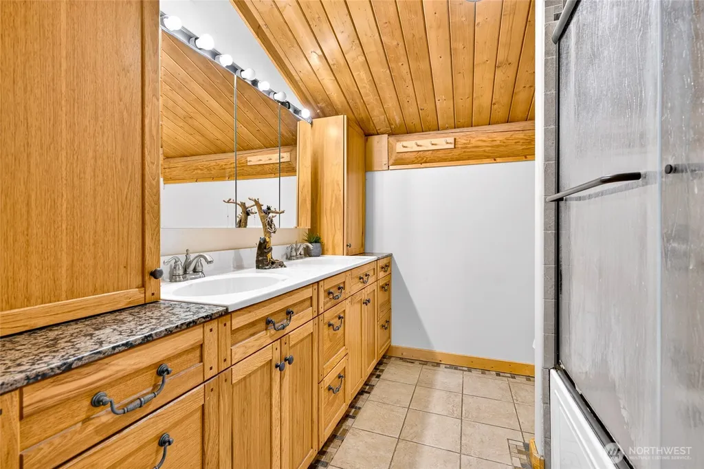 1154 Monroe Road Port Angeles WA 98362