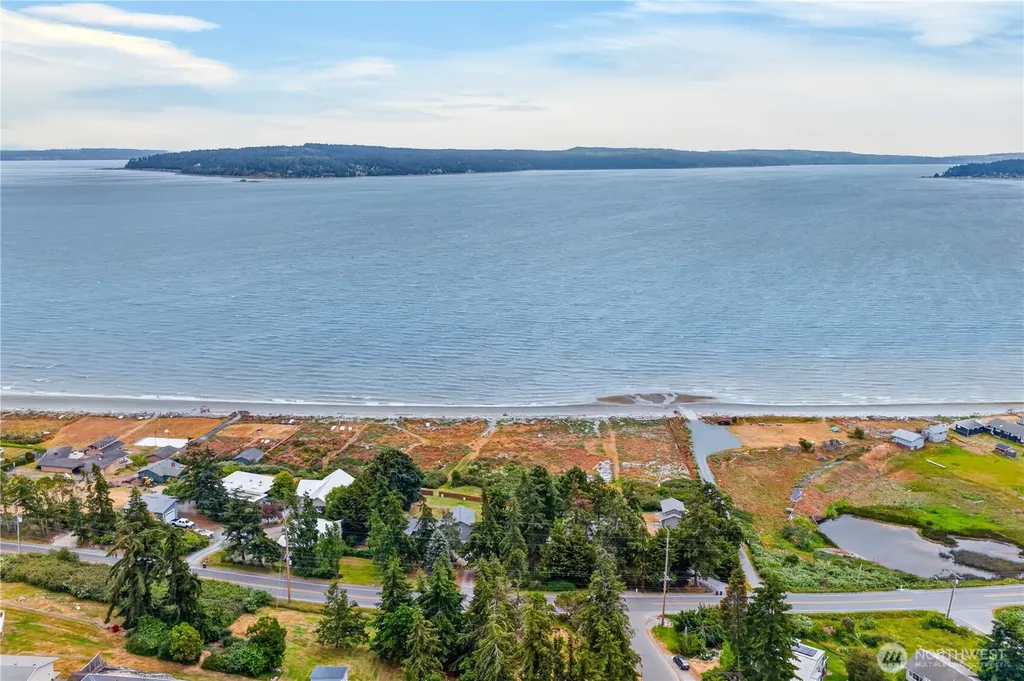 2729 Van Dee Avenue Greenbank WA 98253