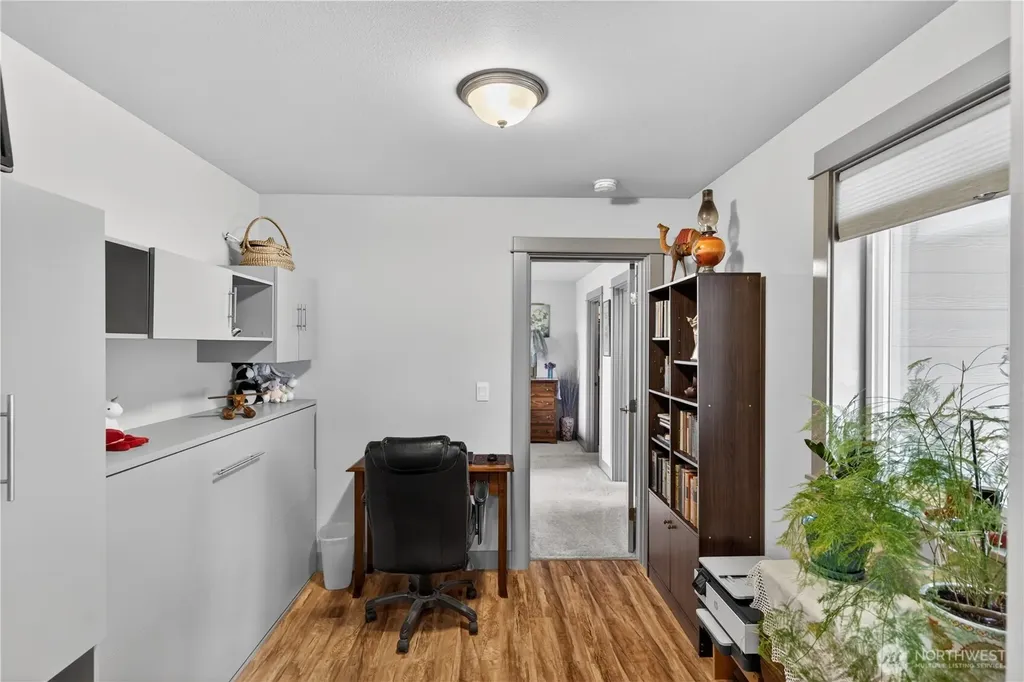 2729 Van Dee Avenue Greenbank WA 98253