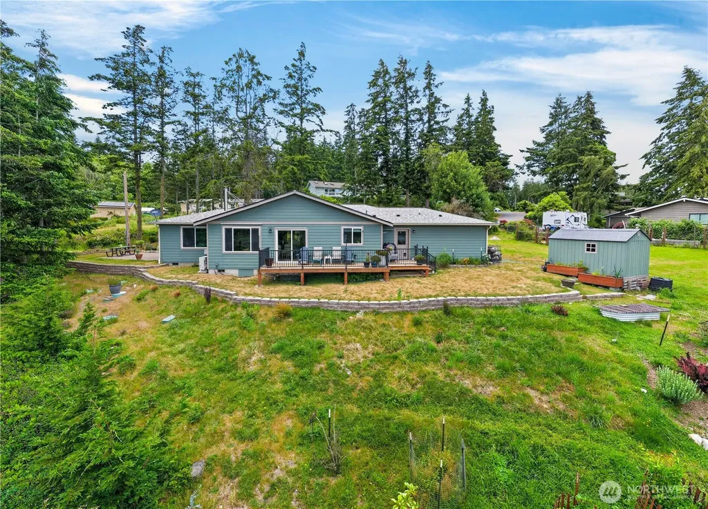 2729 Van Dee Avenue Greenbank WA 98253