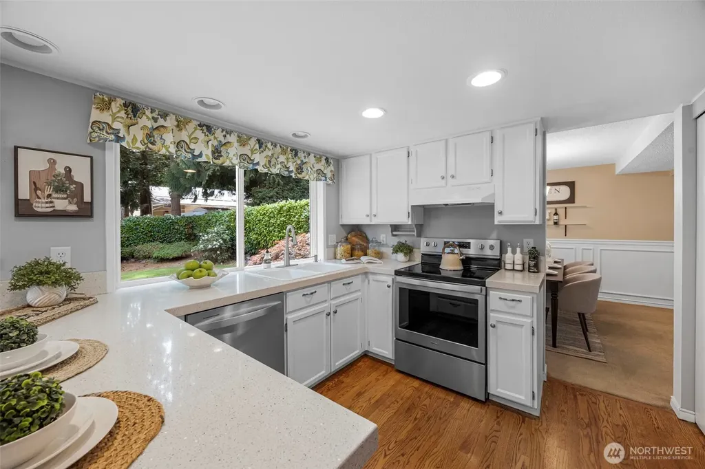 328 162nd Place SE Bothell WA 98012