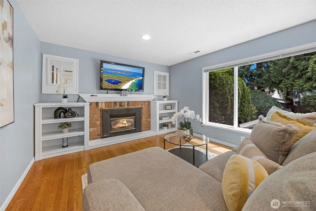328 162nd Place SE Bothell WA 98012