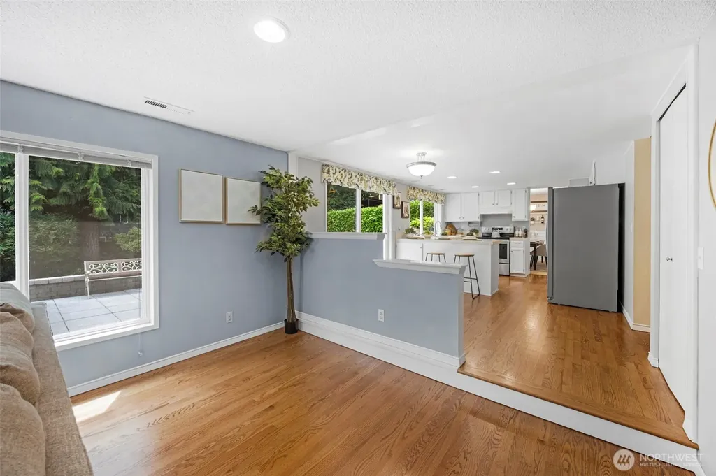 328 162nd Place SE Bothell WA 98012