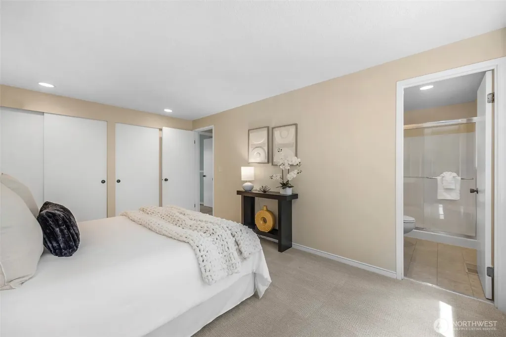 328 162nd Place SE Bothell WA 98012