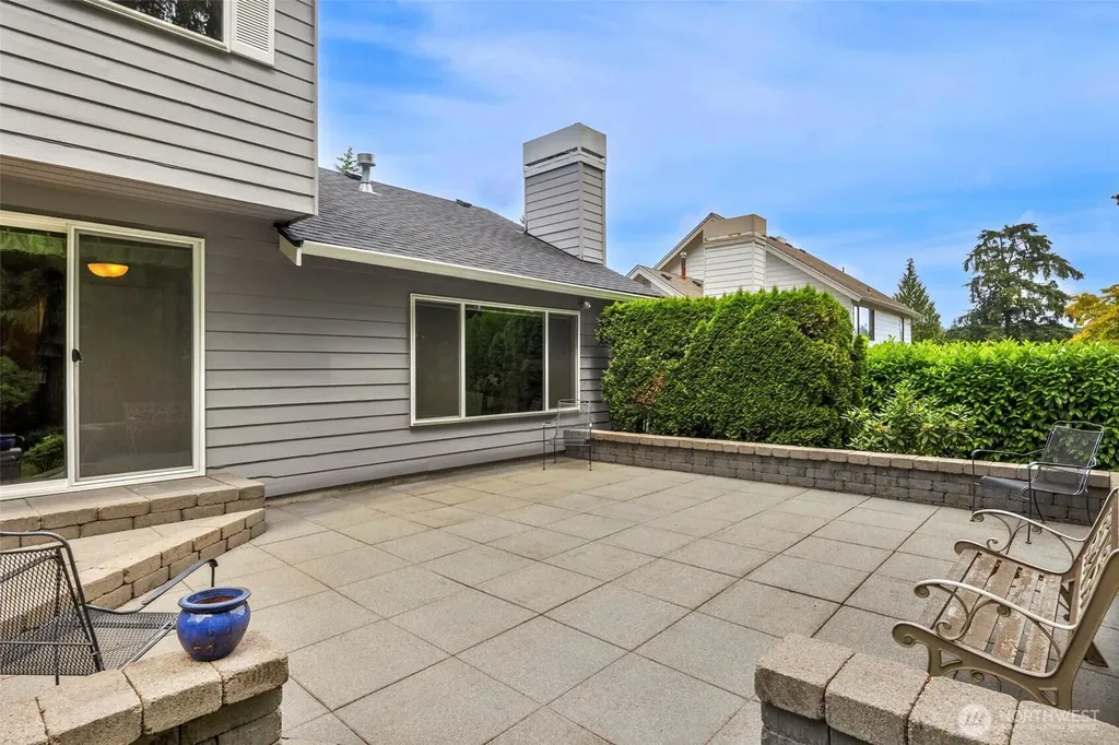 328 162nd Place SE Bothell WA 98012
