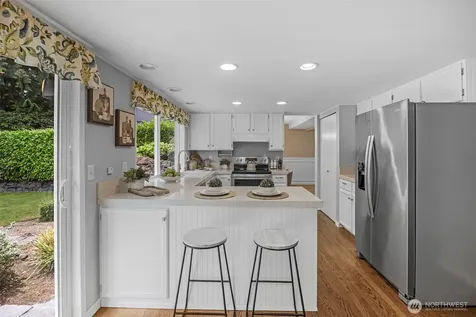 328 162nd Place SE Bothell WA 98012