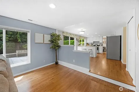 328 162nd Place SE Bothell WA 98012