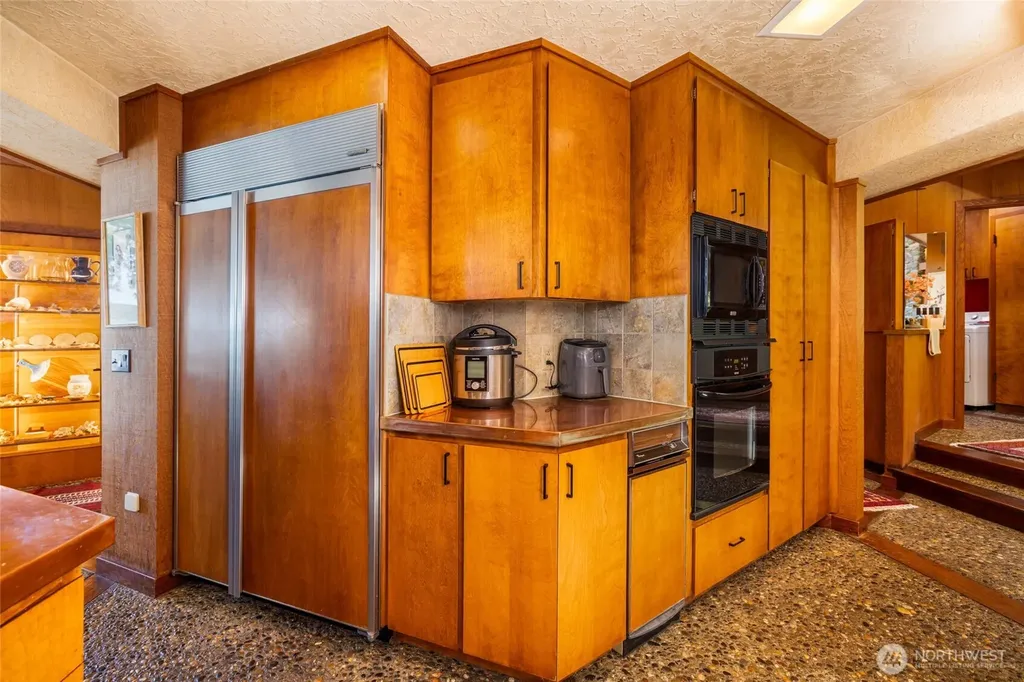 3559 Biz Point Road Anacortes WA 98221