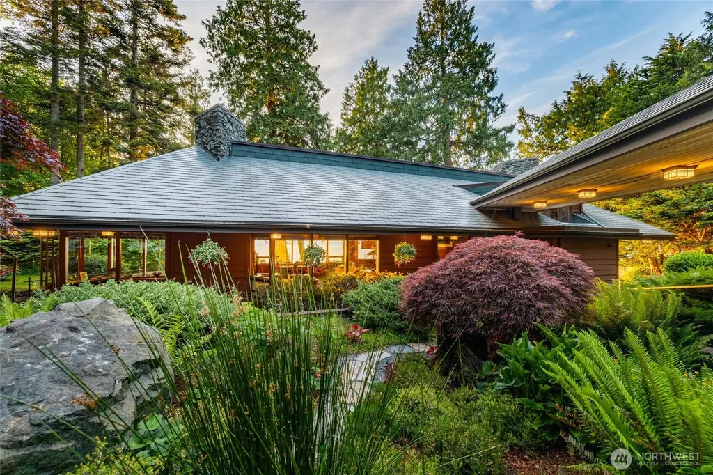 3559 Biz Point Road Anacortes WA 98221