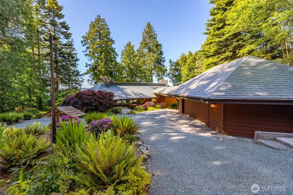 3559 Biz Point Road Anacortes WA 98221