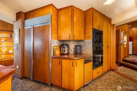 3559 Biz Point Road Anacortes WA 98221