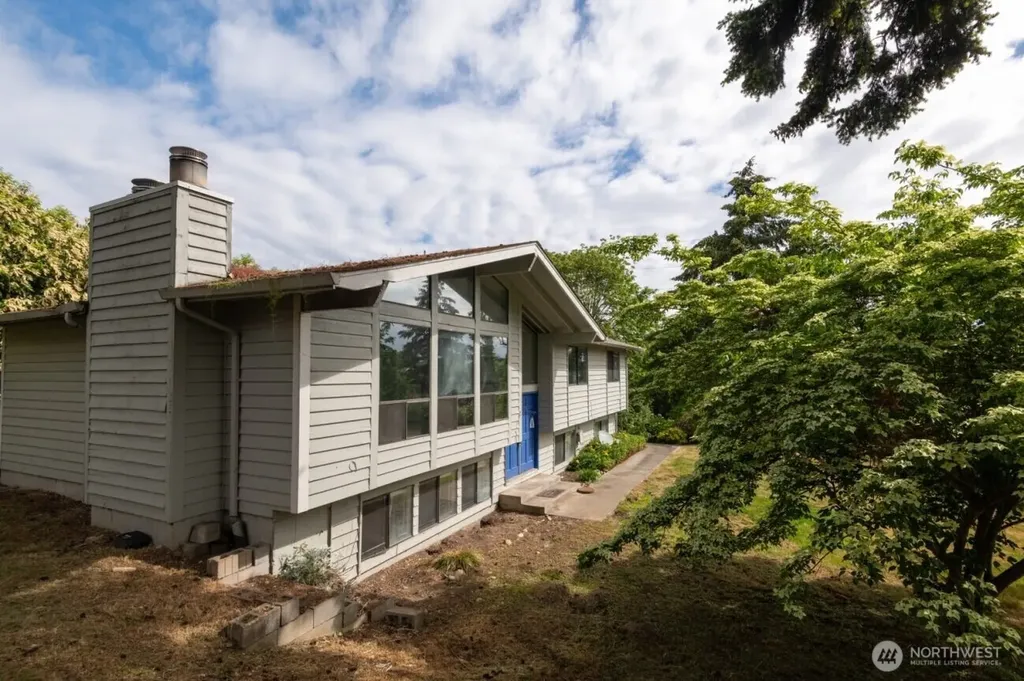1702 Browns Point Boulevard Tacoma WA 98422