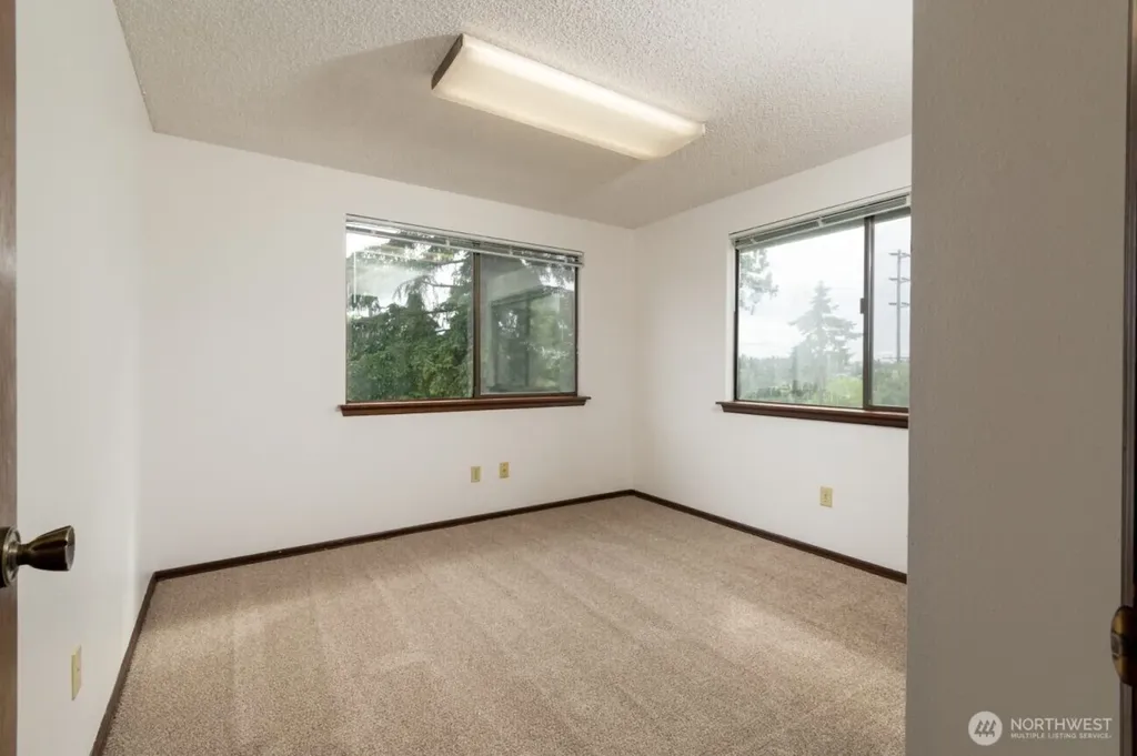1702 Browns Point Boulevard Tacoma WA 98422