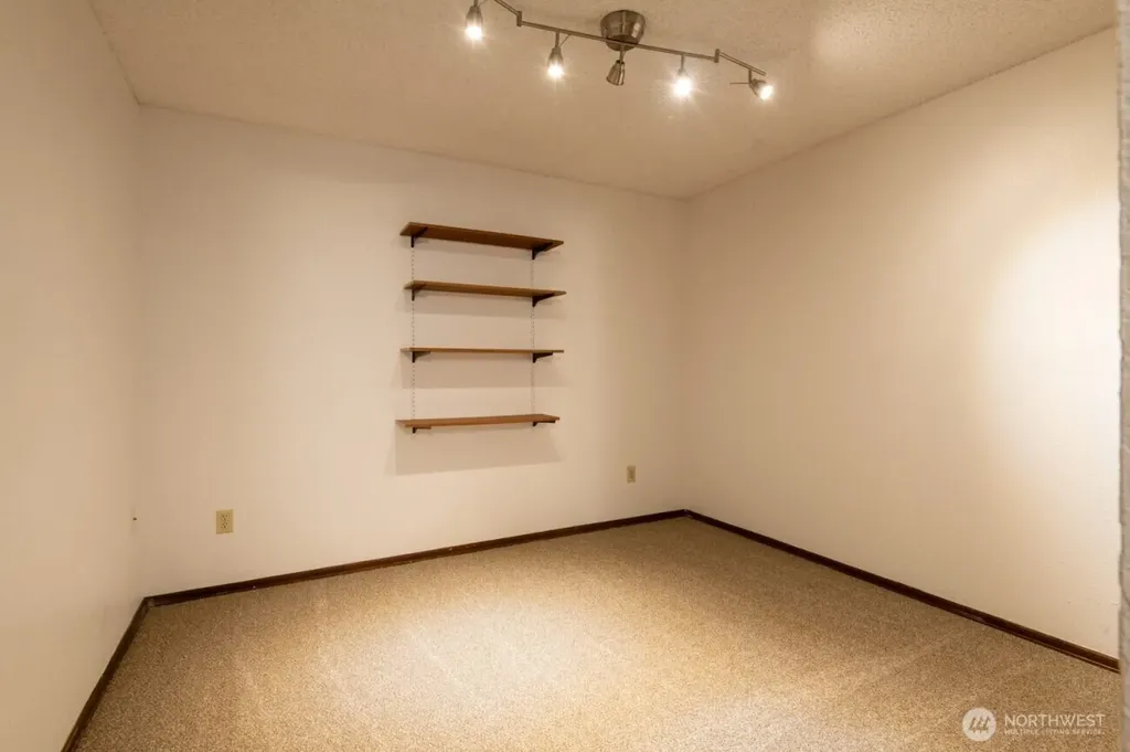 1702 Browns Point Boulevard Tacoma WA 98422