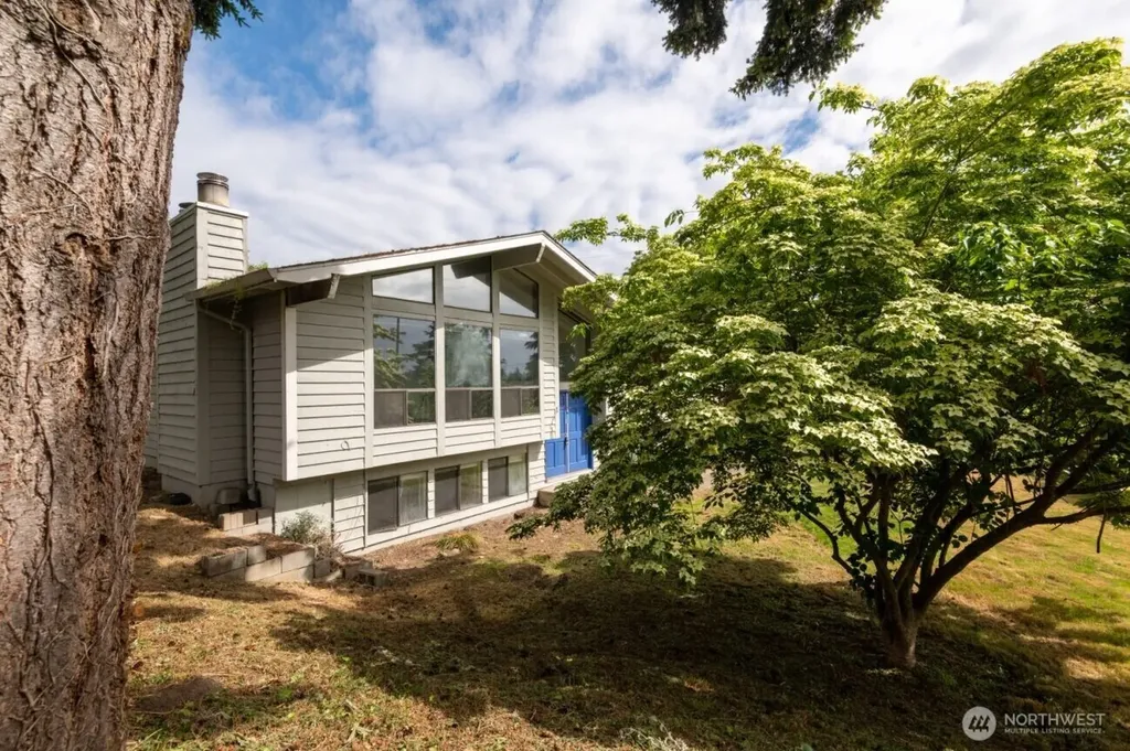 1702 Browns Point Boulevard Tacoma WA 98422