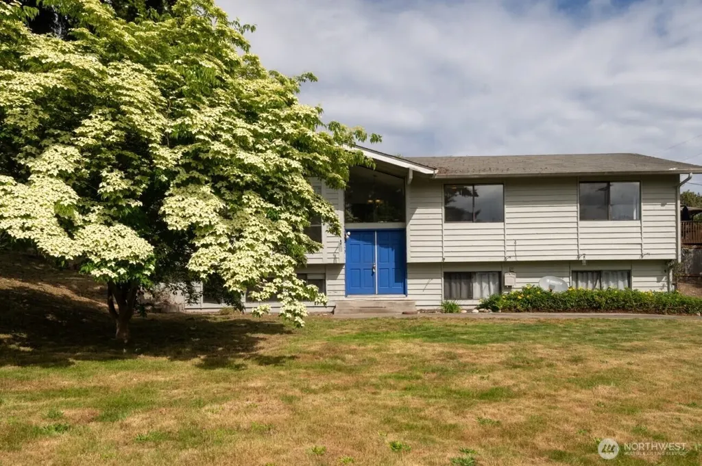 1702 Browns Point Boulevard Tacoma WA 98422