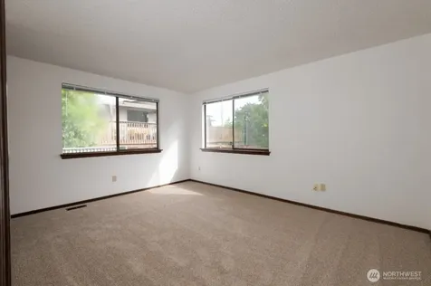 1702 Browns Point Boulevard Tacoma WA 98422