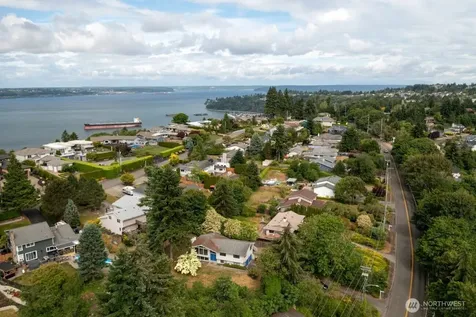 1702 Browns Point Boulevard Tacoma WA 98422