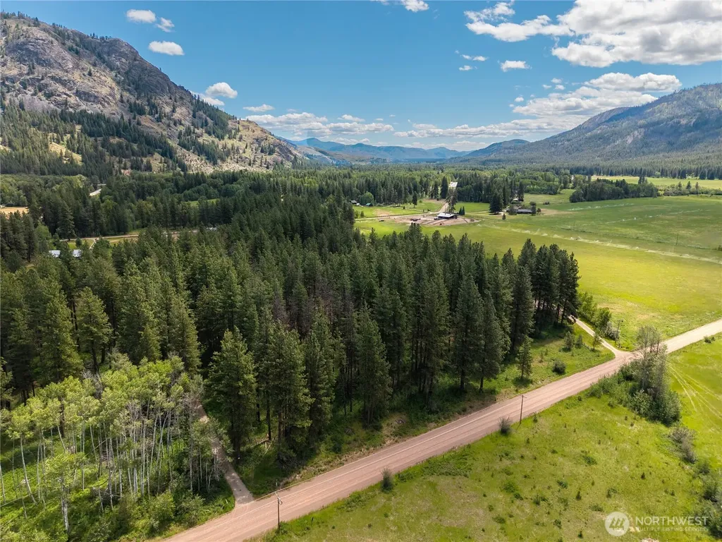 27 Kumm Road Mazama WA 98833