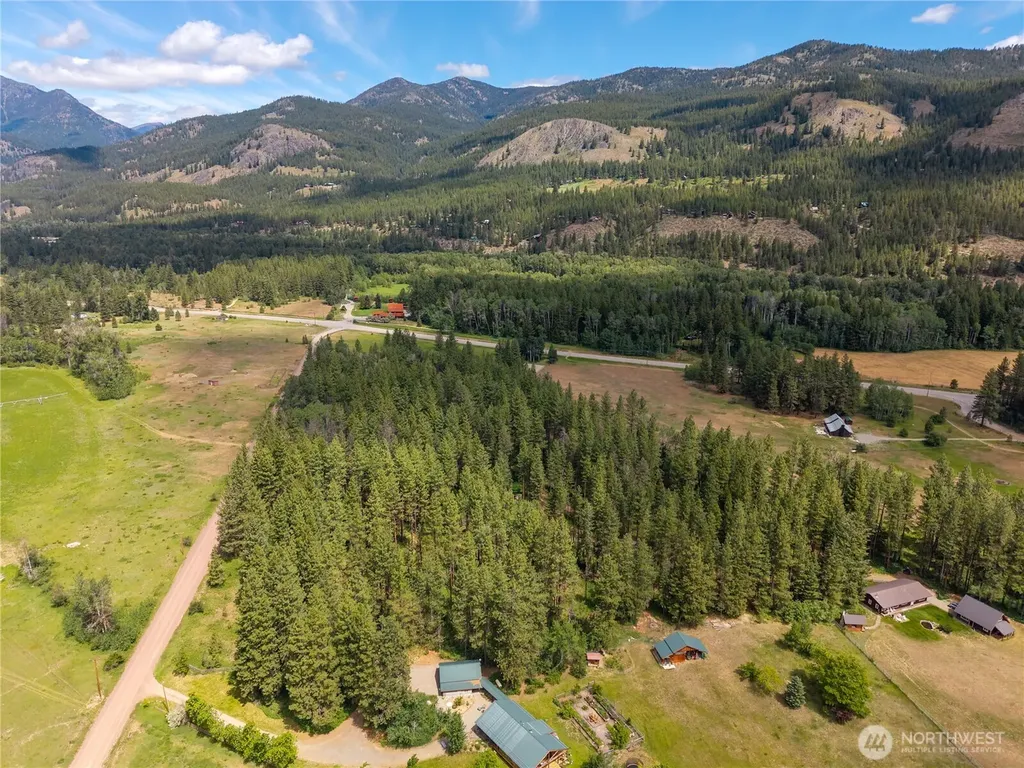 27 Kumm Road Mazama WA 98833