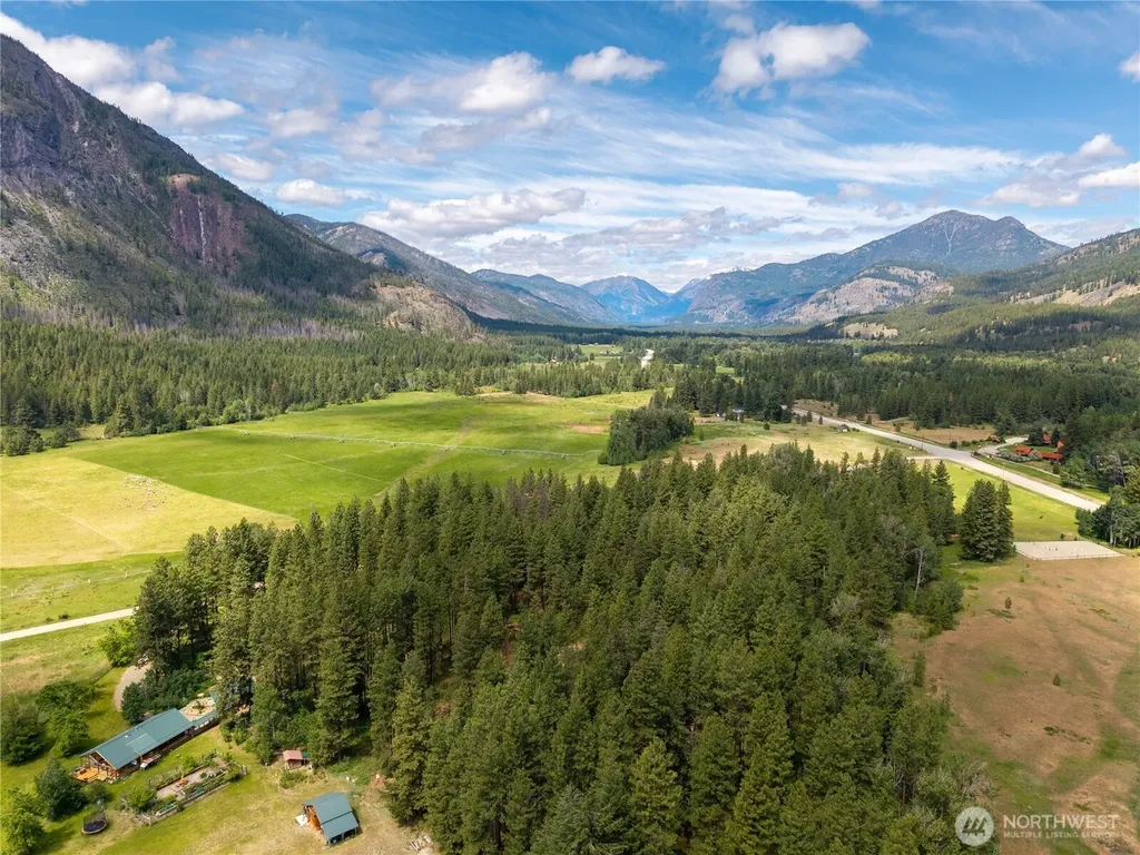 27 Kumm Road Mazama WA 98833