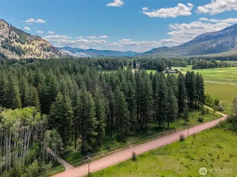 27 Kumm Road Mazama WA 98833