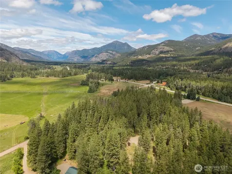 27 Kumm Road Mazama WA 98833