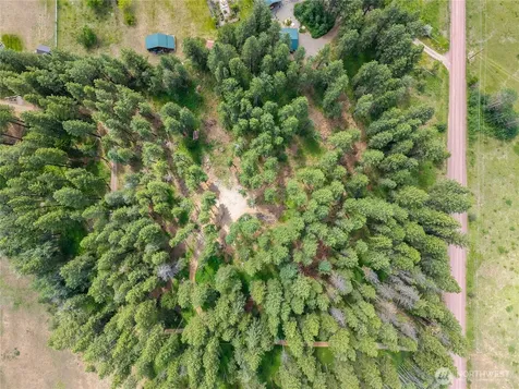 27 Kumm Road Mazama WA 98833