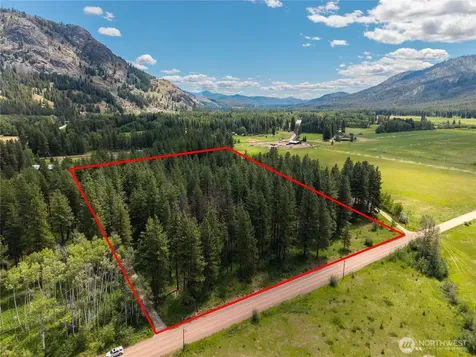 27 Kumm Road Mazama WA 98833