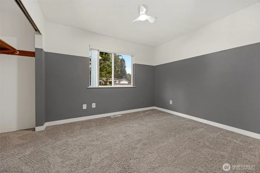 8405 319th Street NW Stanwood WA 98292