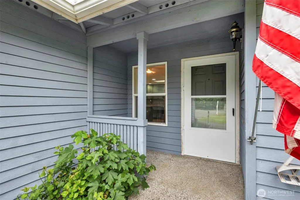 8405 319th Street NW Stanwood WA 98292