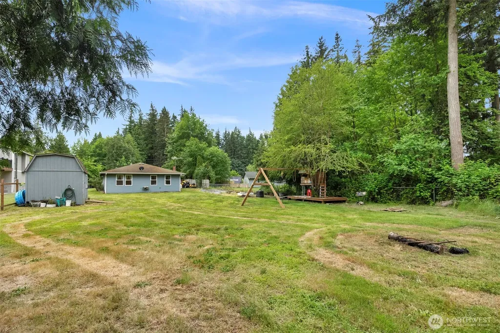 8405 319th Street NW Stanwood WA 98292