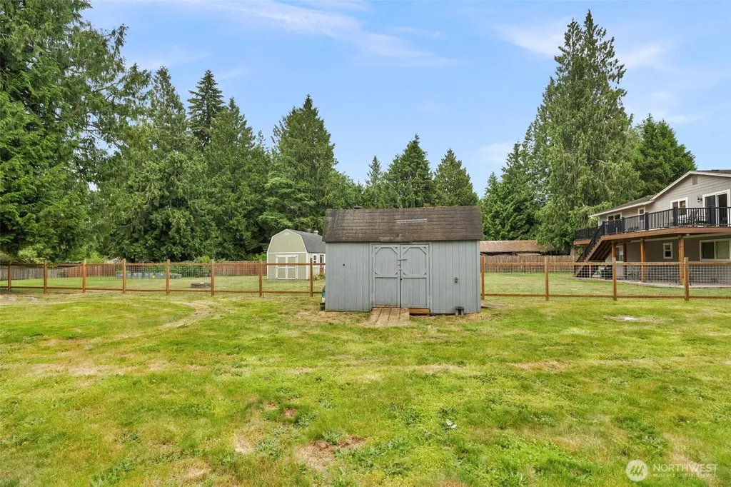 8405 319th Street NW Stanwood WA 98292