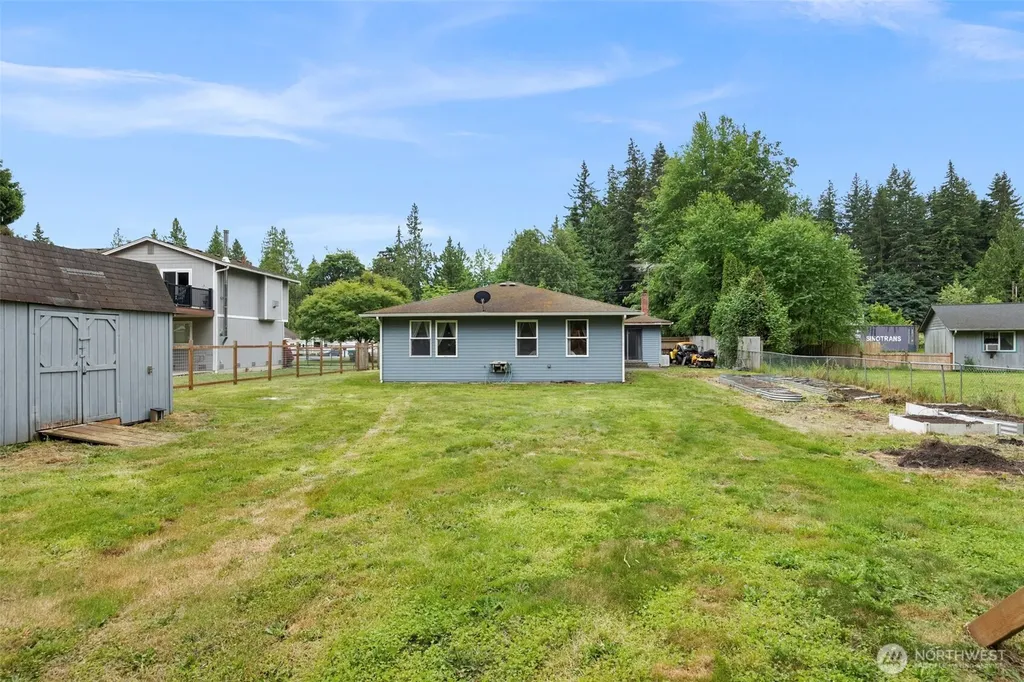 8405 319th Street NW Stanwood WA 98292