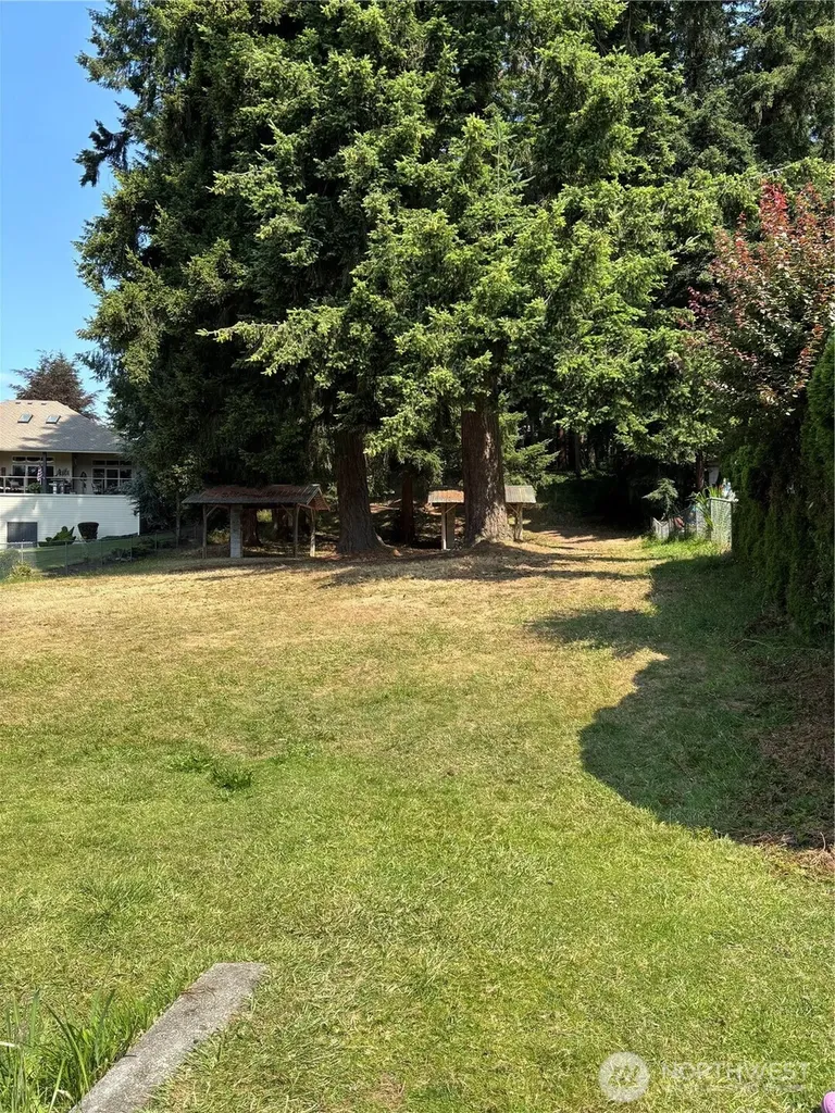8405 319th Street NW Stanwood WA 98292