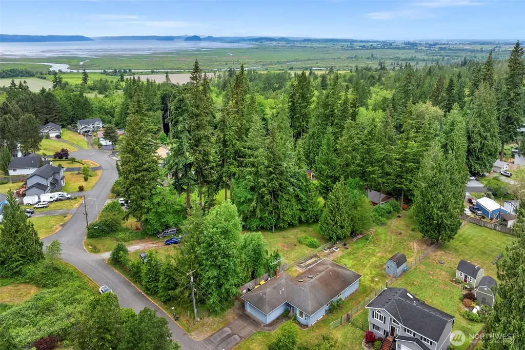 8405 319th Street NW Stanwood WA 98292