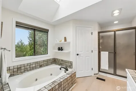 4518 164th Court NE Redmond WA 98052