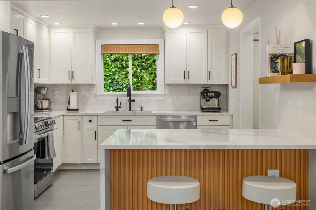 717 W Cremona Street Seattle WA 98119