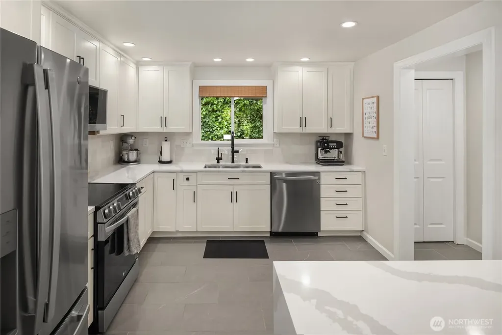 717 W Cremona Street Seattle WA 98119