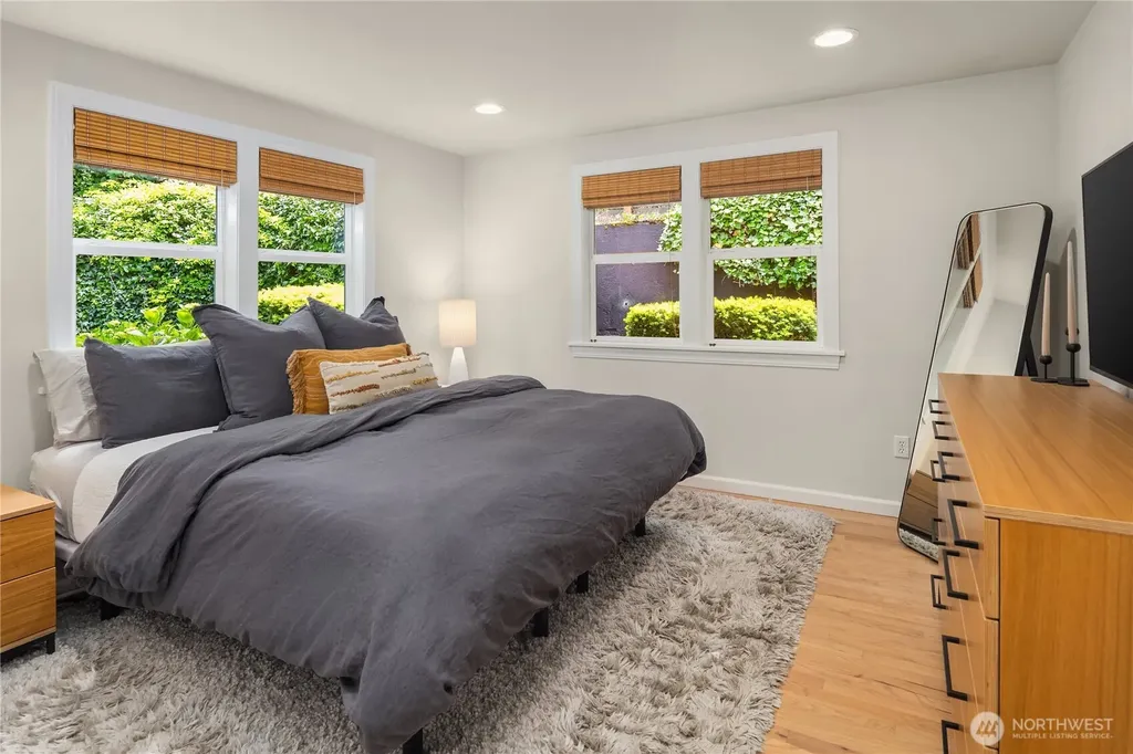 717 W Cremona Street Seattle WA 98119