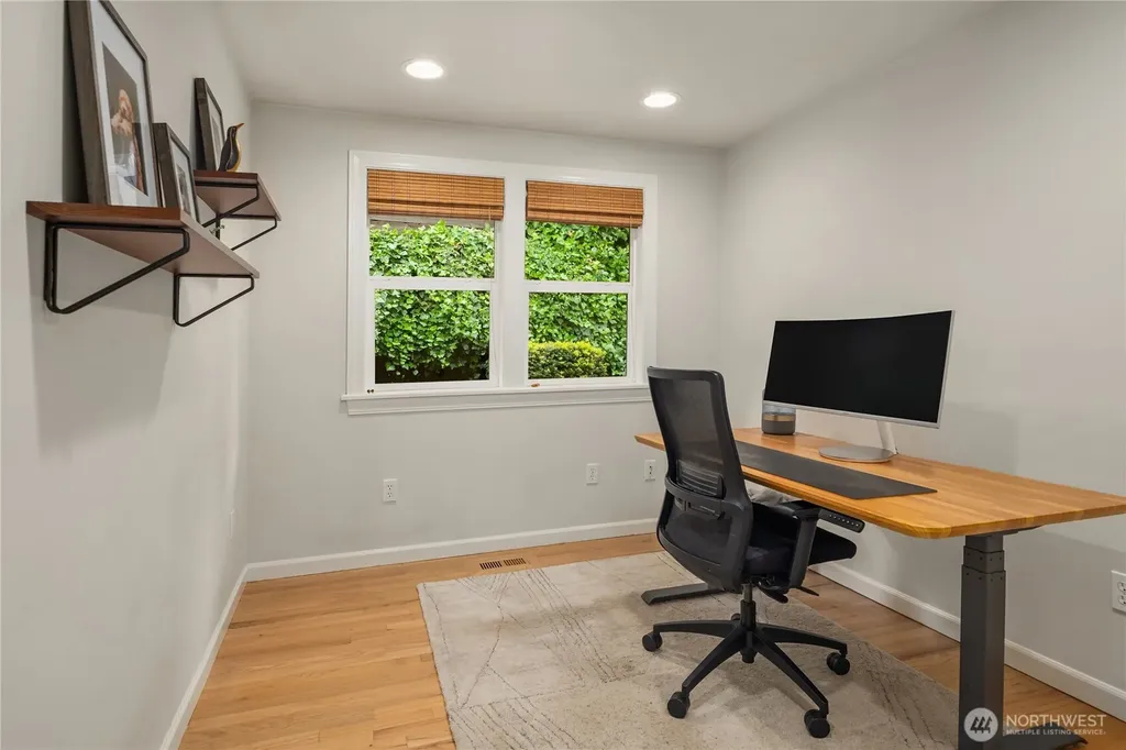 717 W Cremona Street Seattle WA 98119