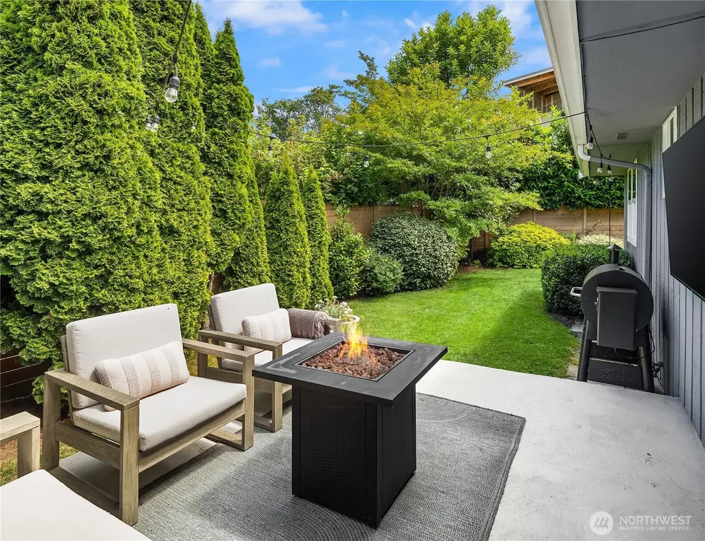 717 W Cremona Street Seattle WA 98119