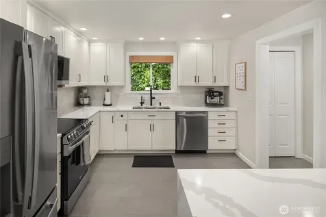 717 W Cremona Street Seattle WA 98119